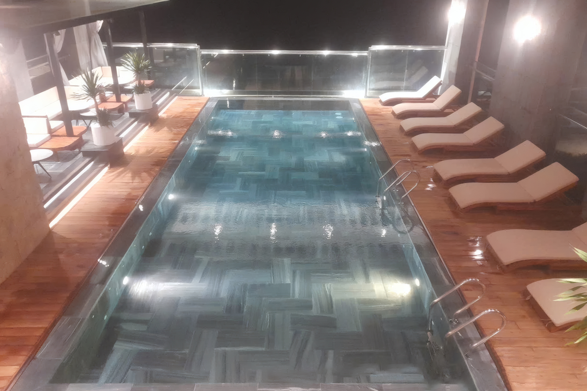 Dự án bể bơi khách sạn Phúc Long